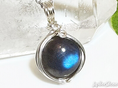 labradorite-pendant-2025-11-b