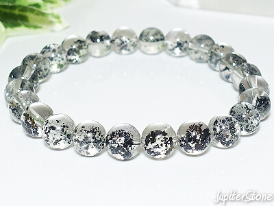 hematite-in-quartz-bracelet-2025-11-b