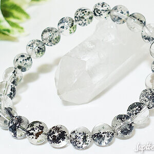hematite-in-quartz-bracelet-2025-11-b