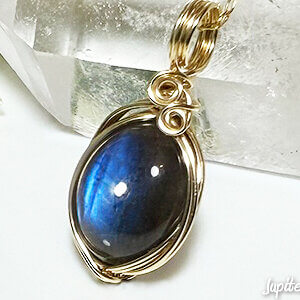 labradorite-pendant-2025-11-a