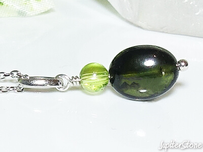 green-tourmaline-pendant-2026-2-a