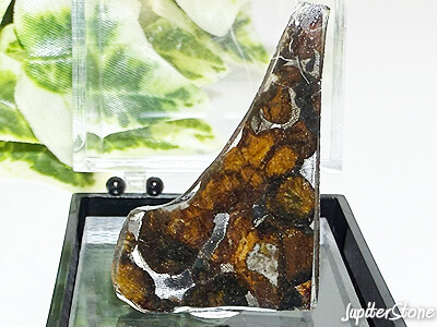 pallasite-genseki-okimono-d