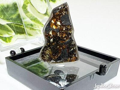 pallasite-genseki-okimono-a