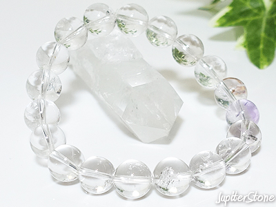 oil-in-quartz-bracelet-2026-5-c