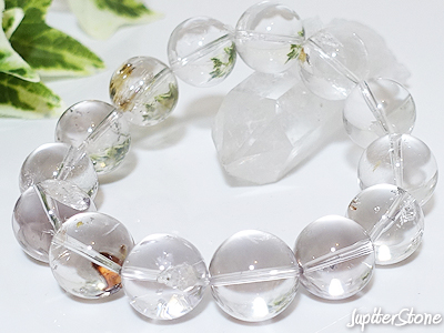 oil-in-quartz-bracelet-2026-5-e