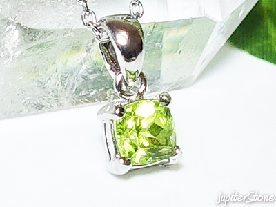 ludwigiteinperidot-pendant-2026-6-b