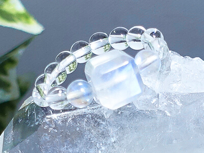 royalbluemoonstone-ring-2026-7-a