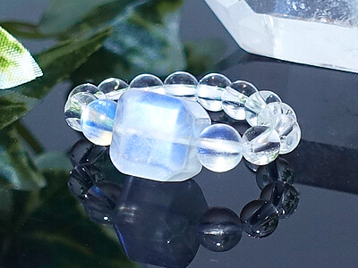 royalbluemoonstone-ring-2026-7-a